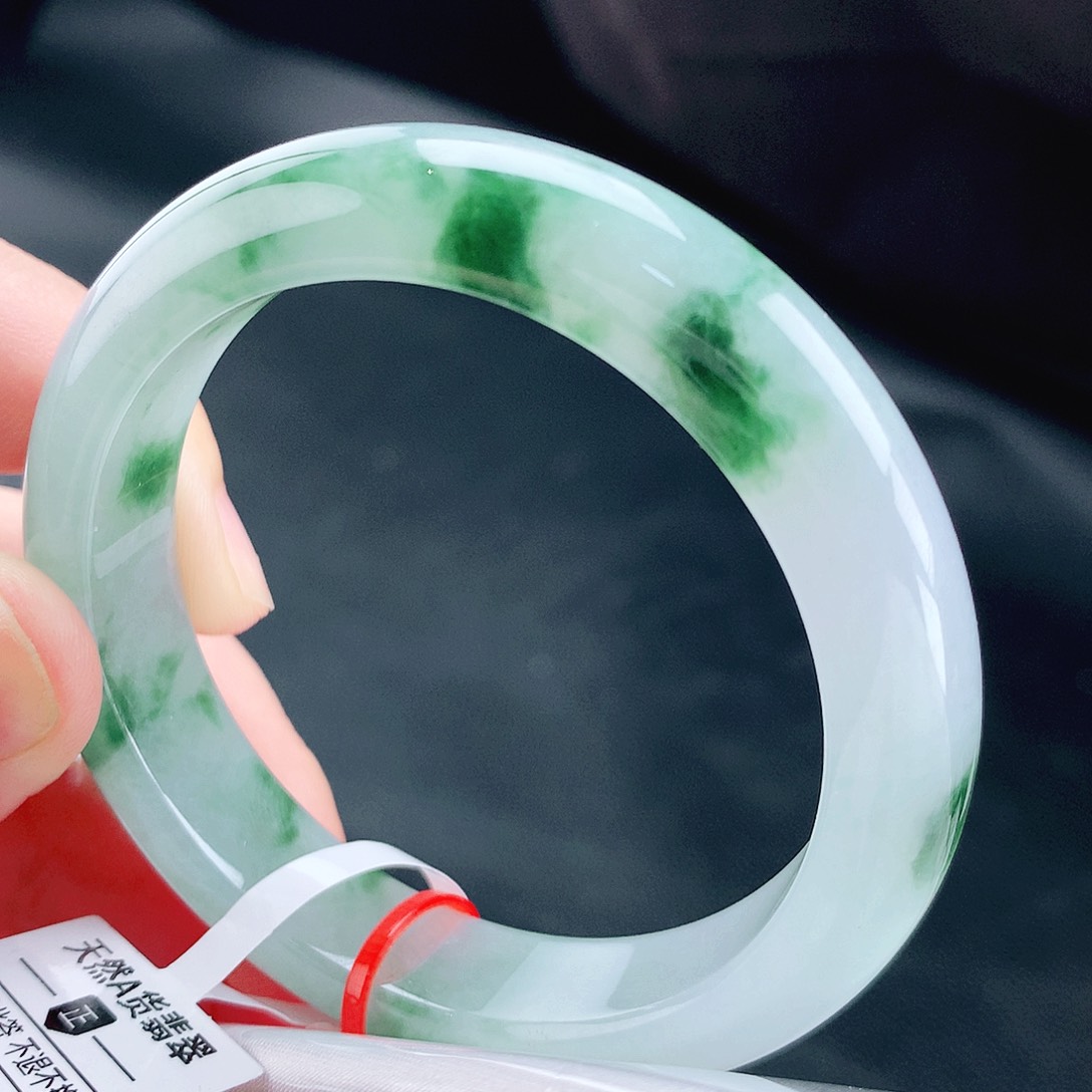 未镶嵌手镯翡翠54圈