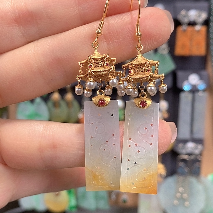 雪***儿翡翠未镶嵌耳饰翡翠