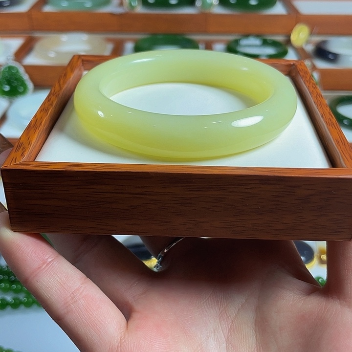 和田玉和田玉黄口手镯57➕未镶嵌