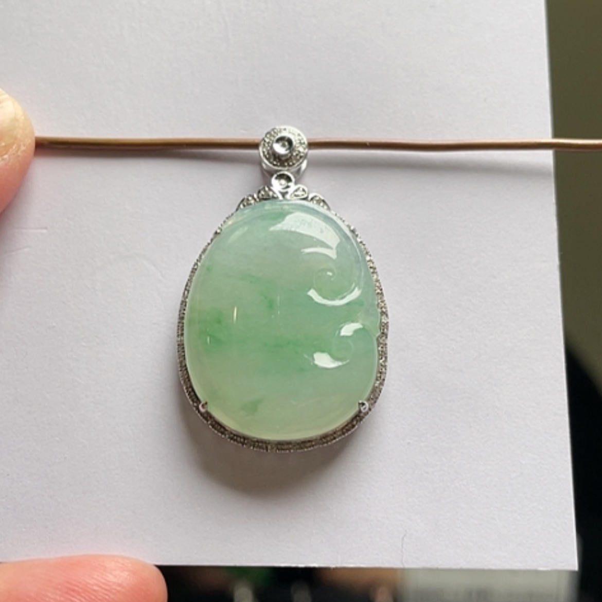 【闪购商品】吊坠(不含链)18K金镶嵌翡翠