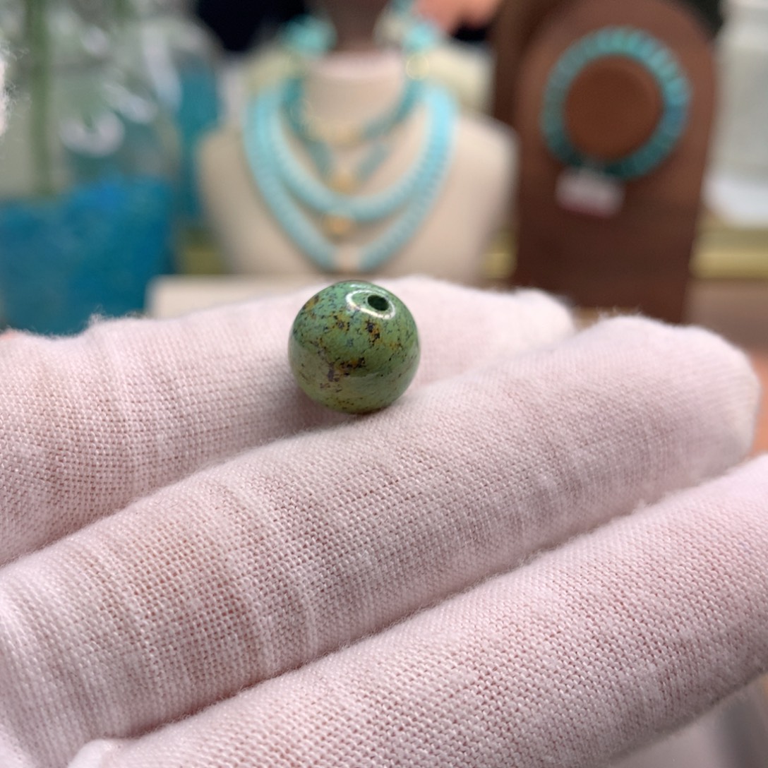 绿松石未镶嵌饰品