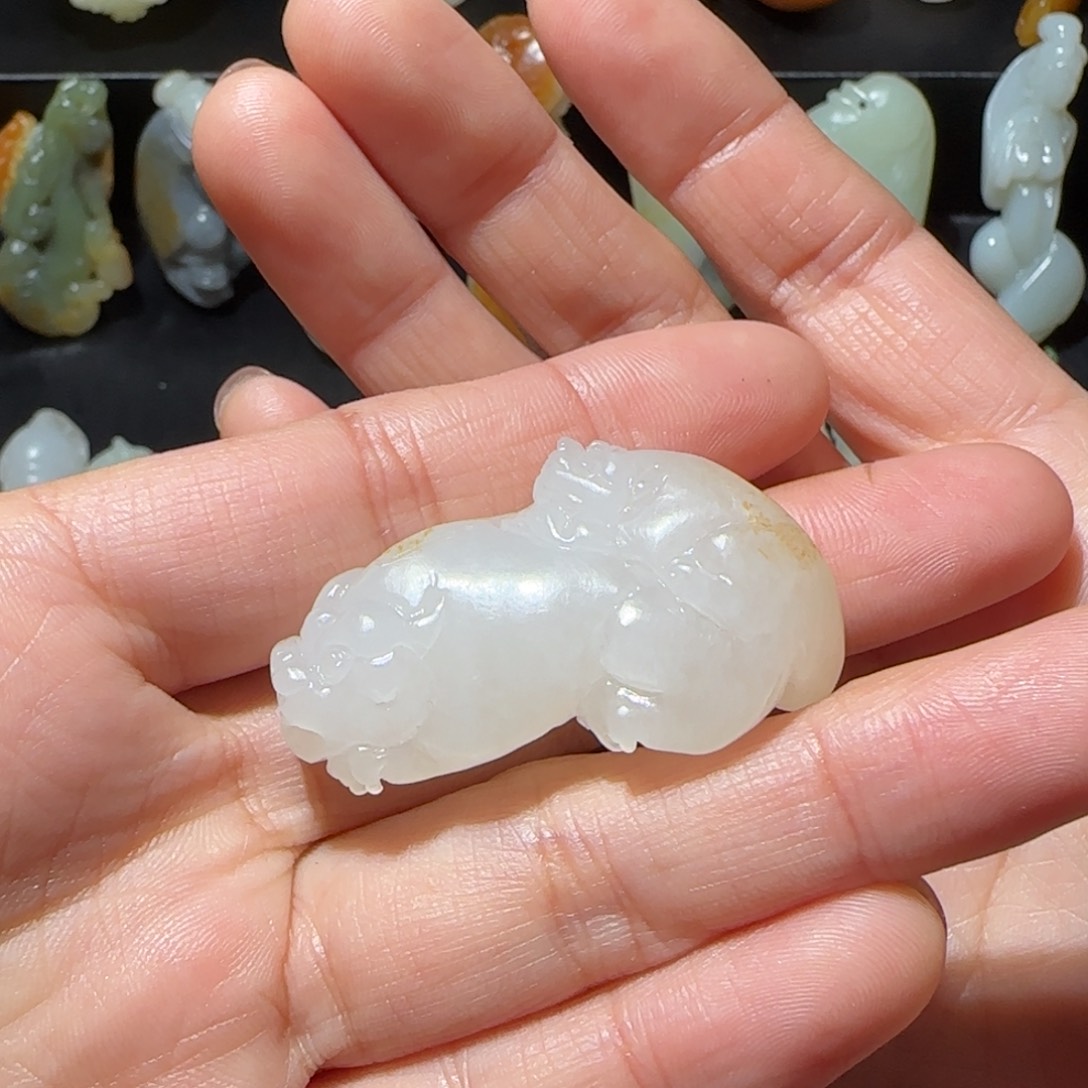 和田玉颈饰未镶嵌风****号