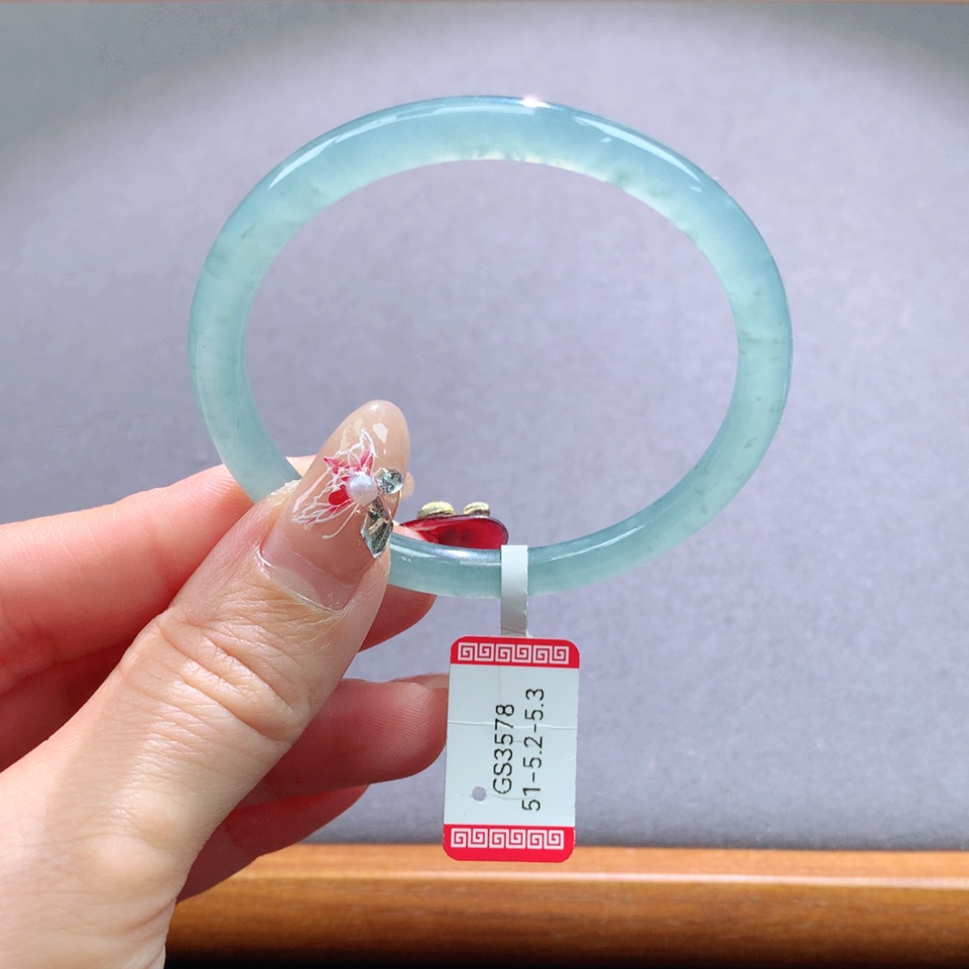 翡翠手镯未镶嵌天然翡翠手镯叮当镯