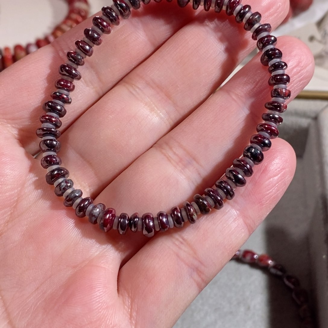 天然辰砂乌砂算盘珠手串