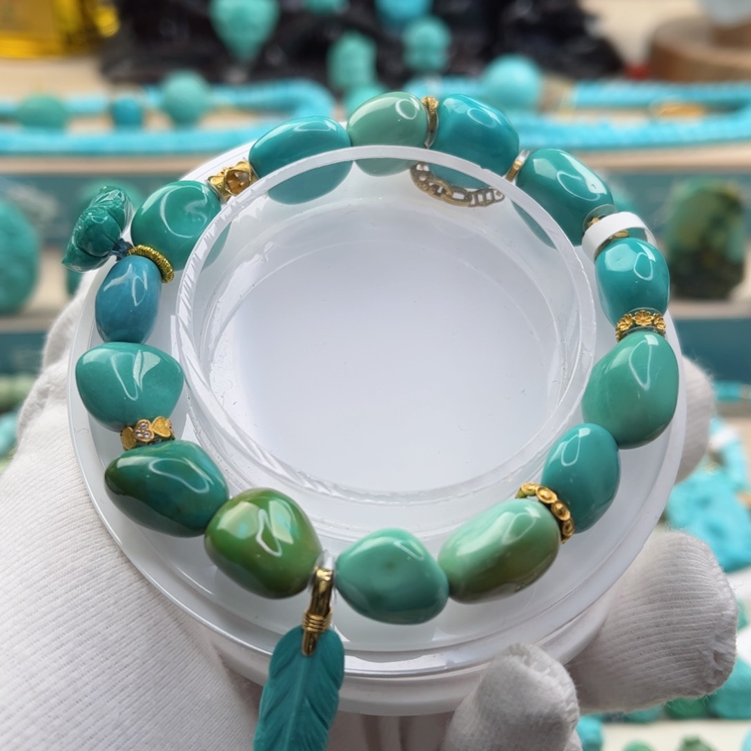 绿松石配饰未镶嵌