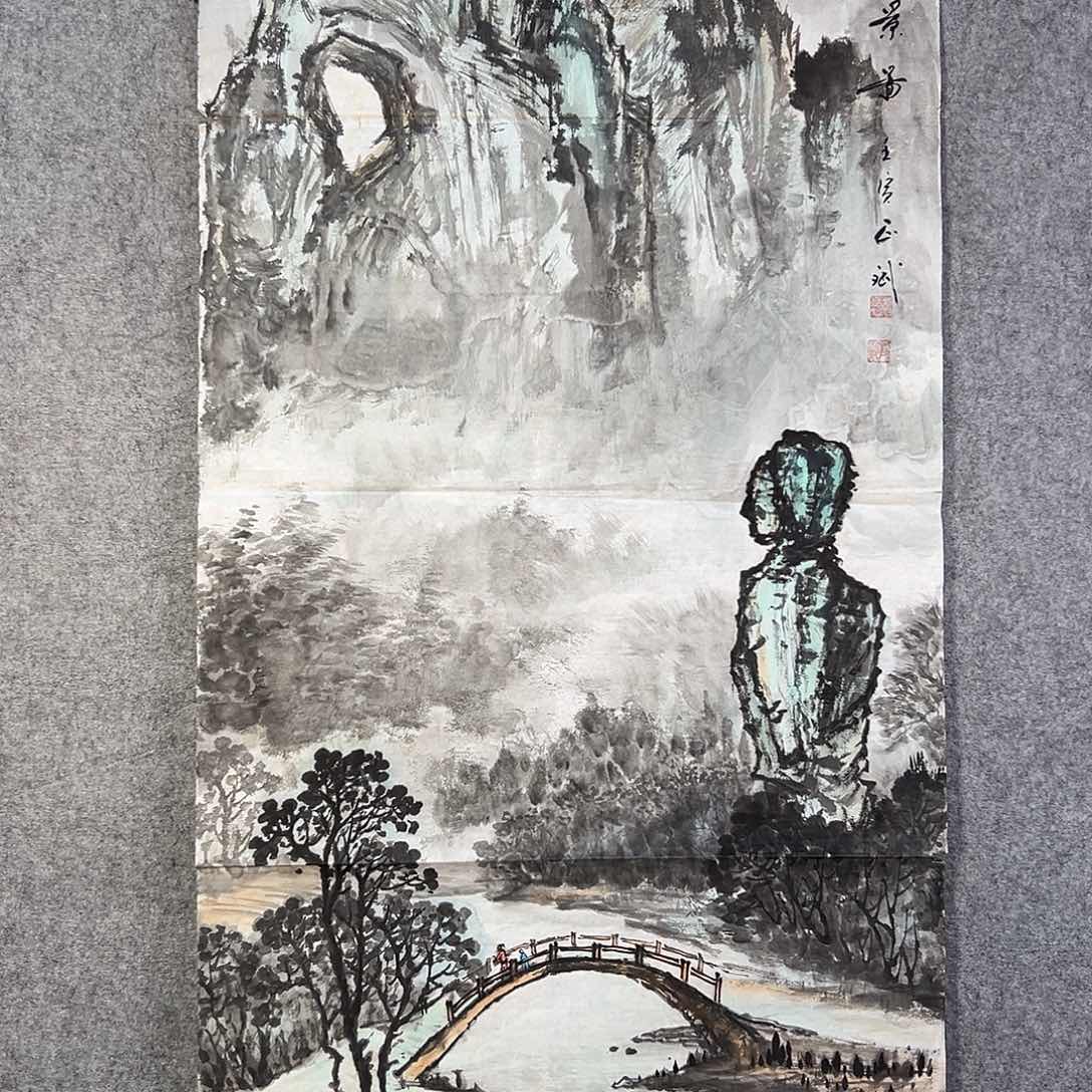 国画384 花鸟在此处飞翔也不