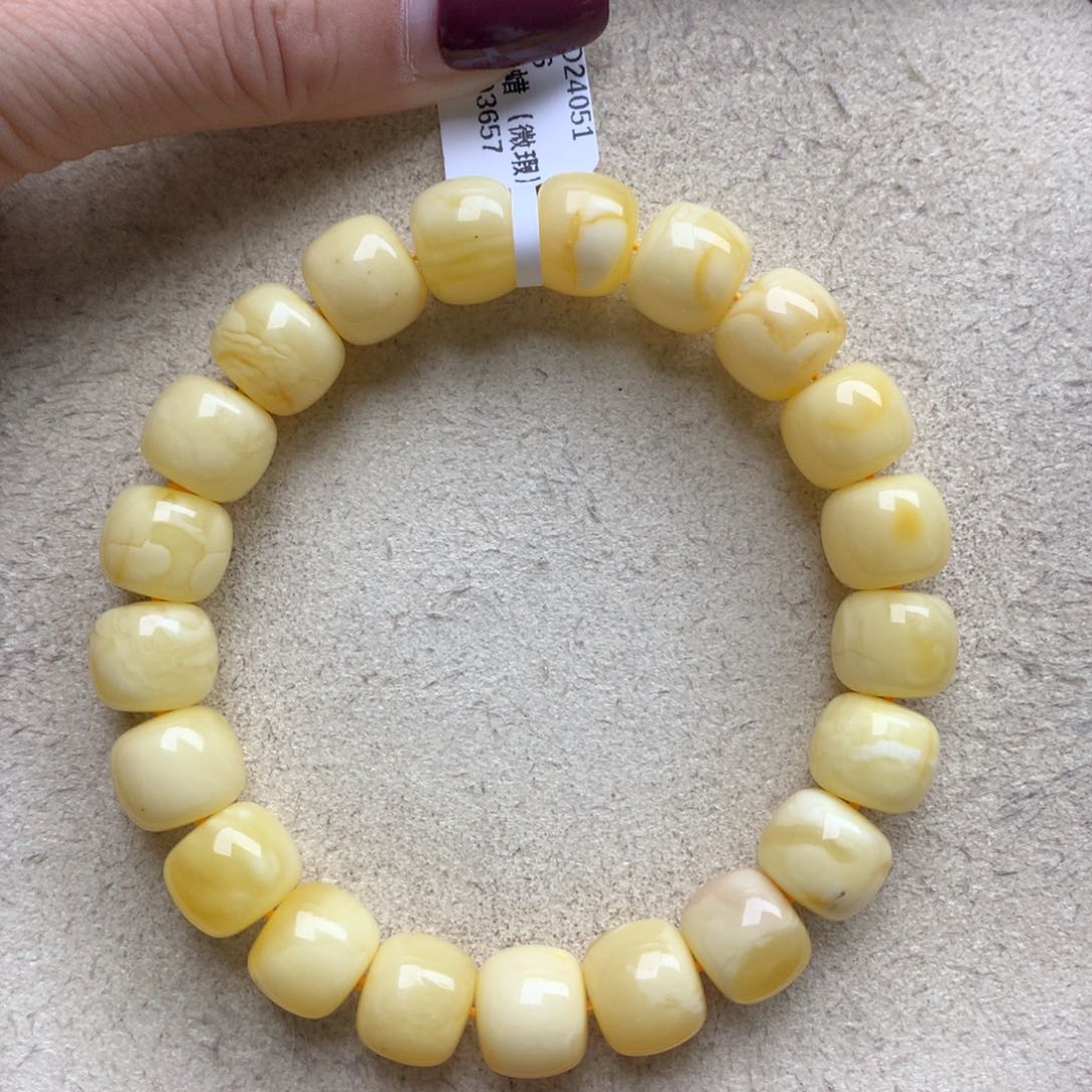 蜜蜡珠宝奇石未镶嵌18