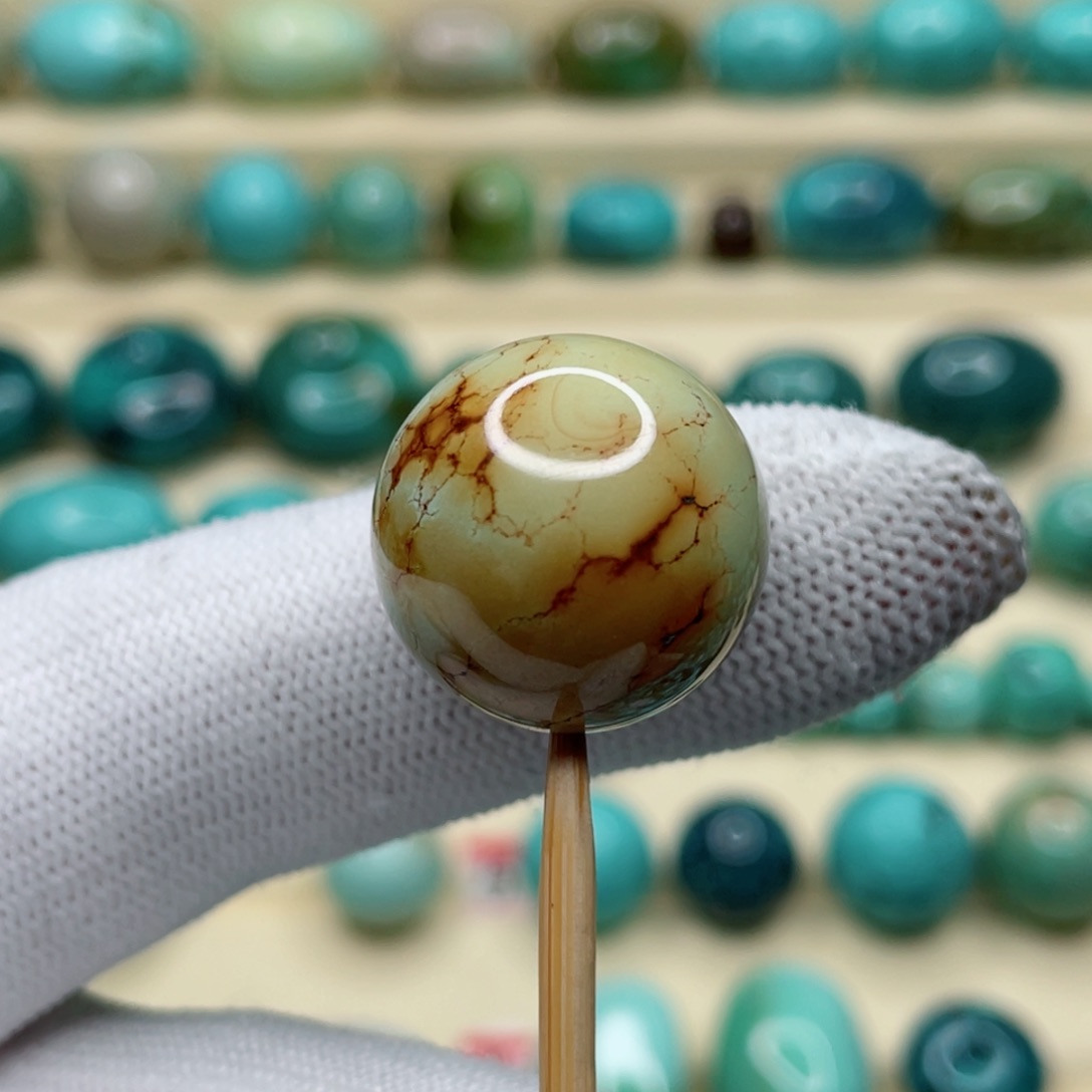 未镶嵌绿松石珠宝奇石