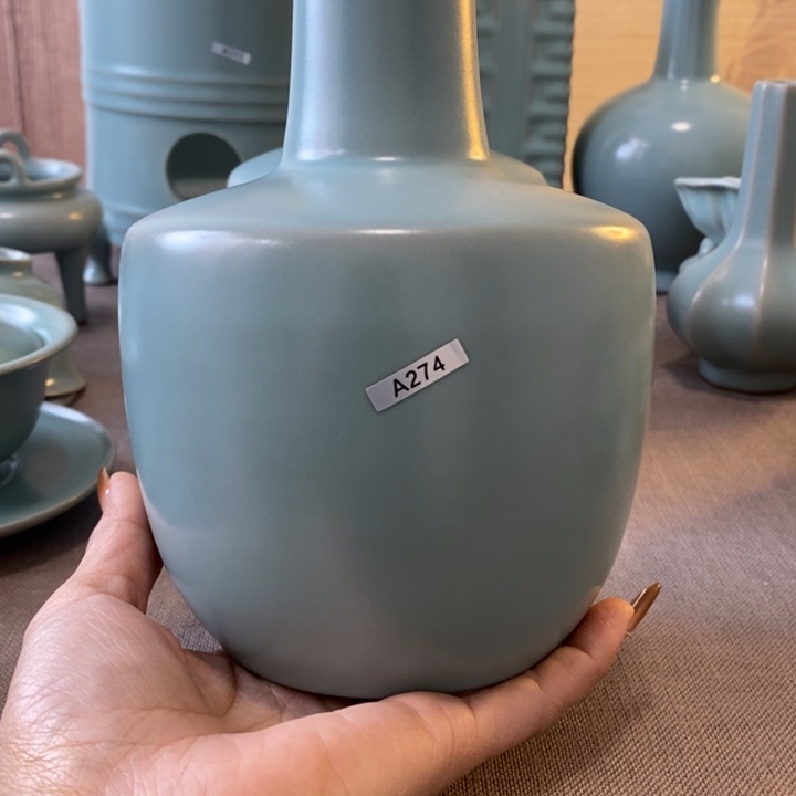 夕***人瓷片花瓶一一一一一一一一一