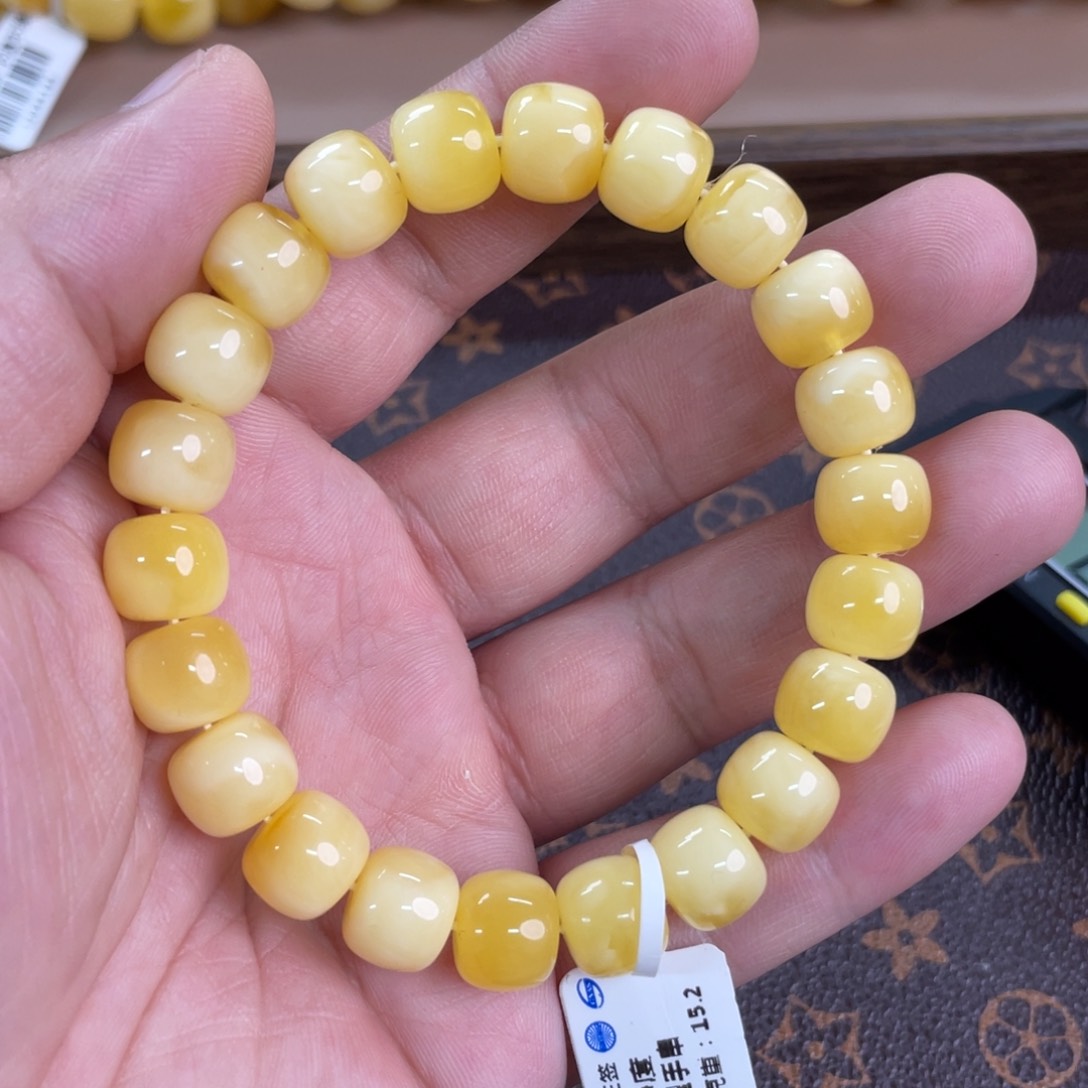 琥珀裸石未镶嵌128000000000