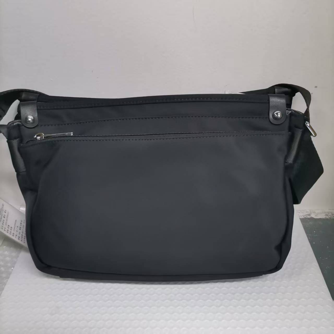 新款经典时尚单肩斜挎包3021