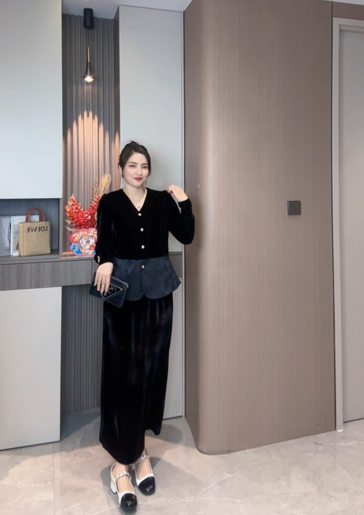 时尚V领拼接丝绒上衣显瘦长袖气质百搭