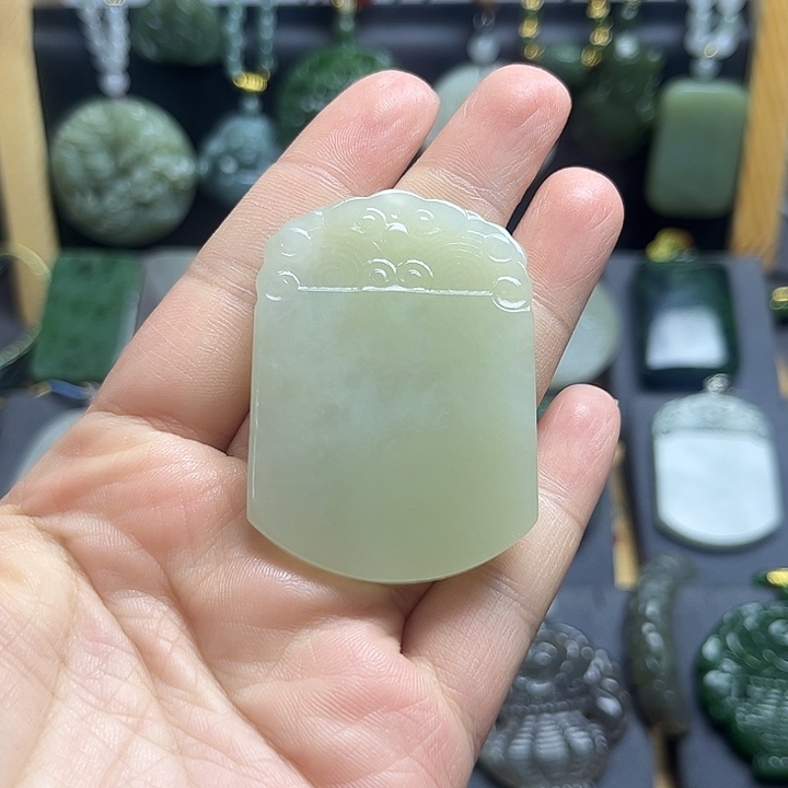 颈饰未镶嵌和田玉