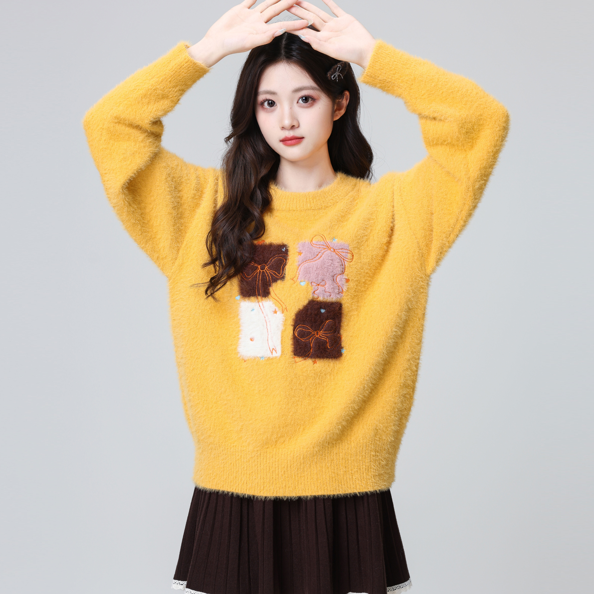 黄色加厚圆领毛衣女秋冬2025冬新款水貂绒宽松慵懒内搭针织衫上衣