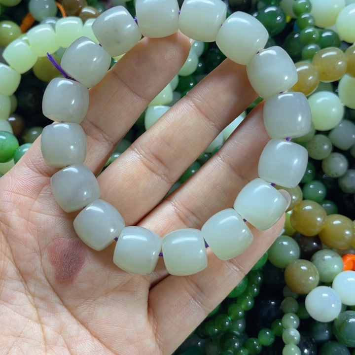 手链未镶嵌和田玉