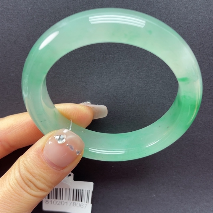 石英质玉未镶嵌手镯