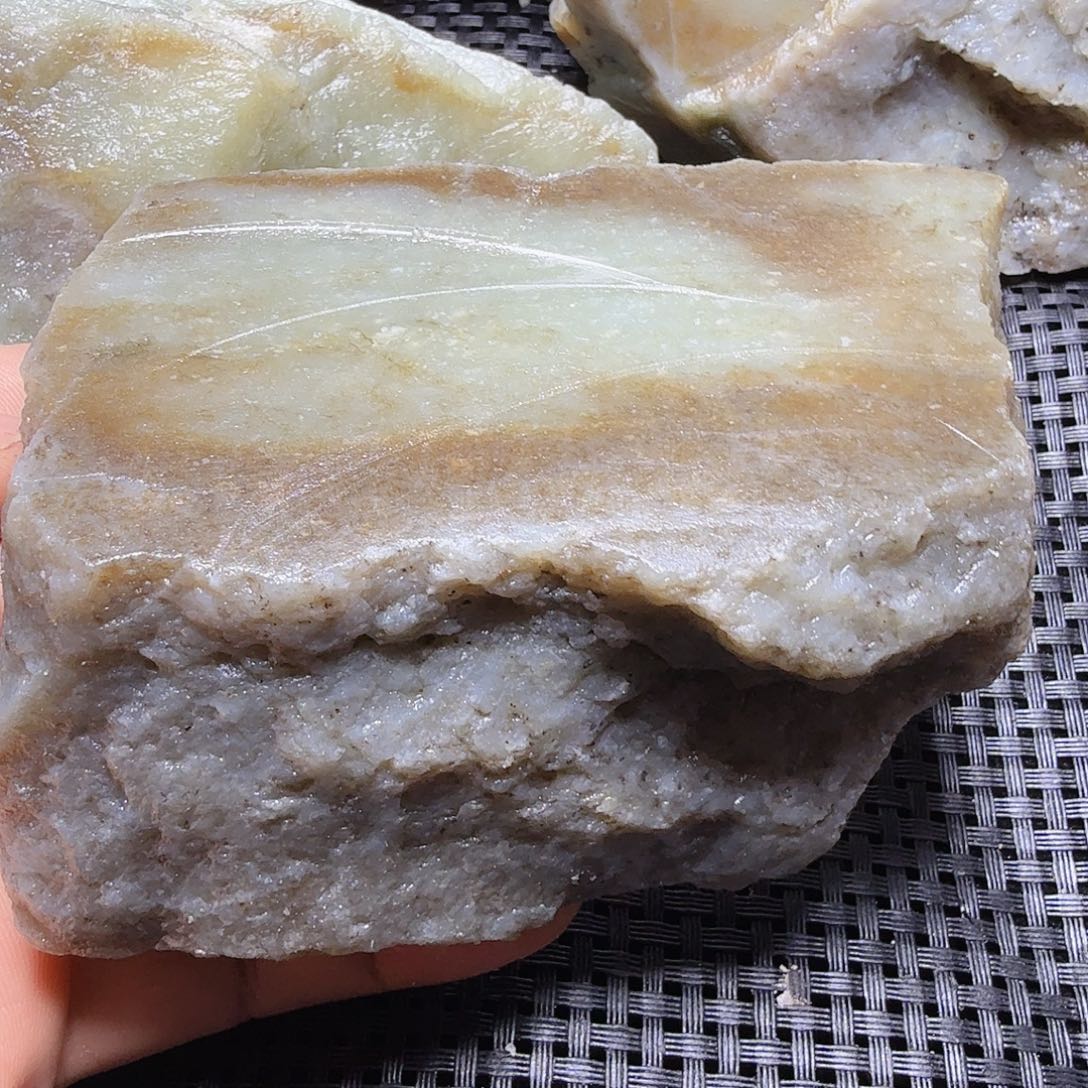 和田玉（糖玉）未镶嵌珠宝半成品