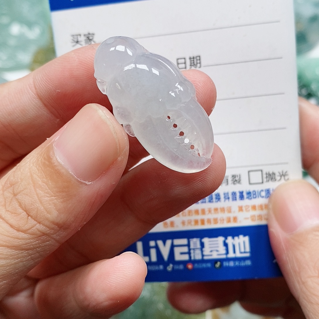 翡翠未镶嵌颈饰蟹钳