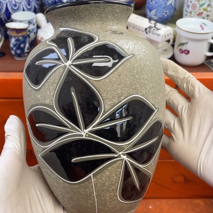 他家瓷器真美…开播了