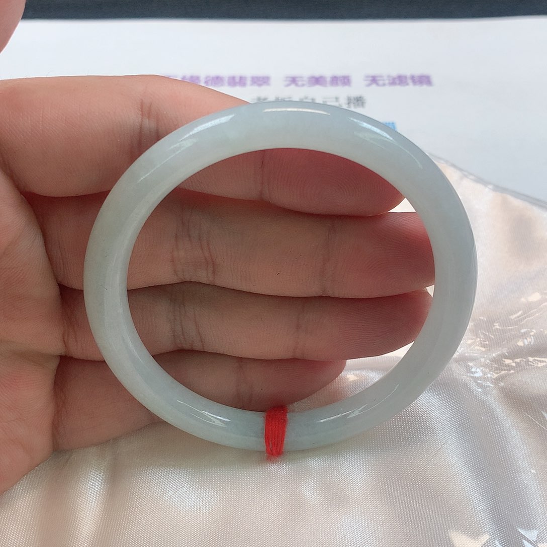 翡翠手镯（圆镯）未镶嵌293号