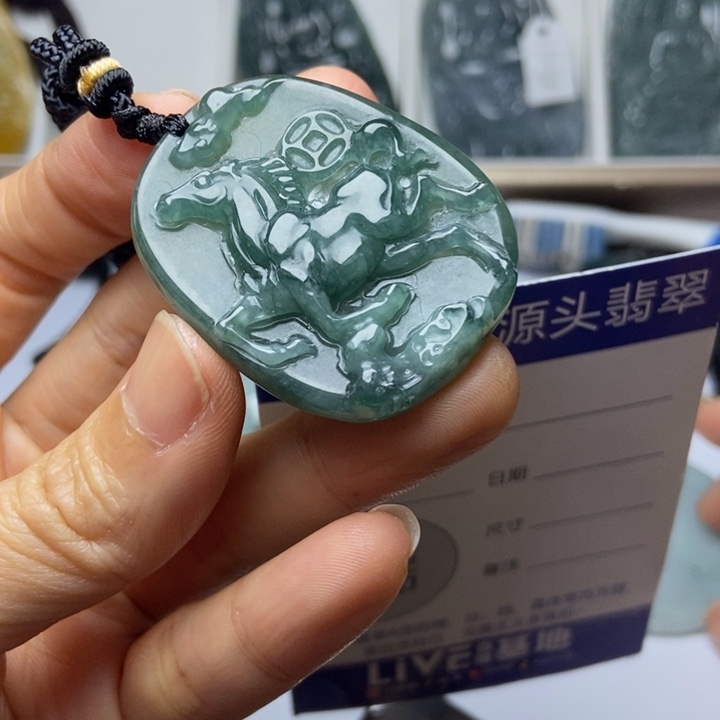 翡翠未镶嵌挂件翡翠