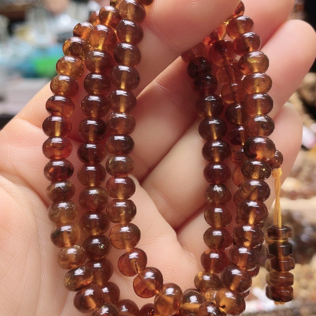 琥珀裸石未镶嵌七