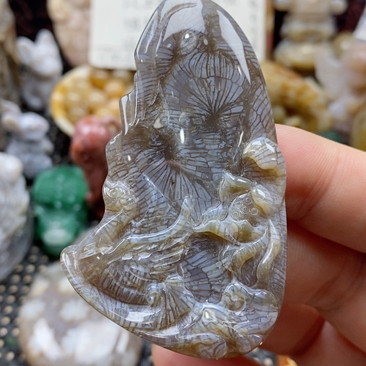 石英质玉颈饰未镶嵌