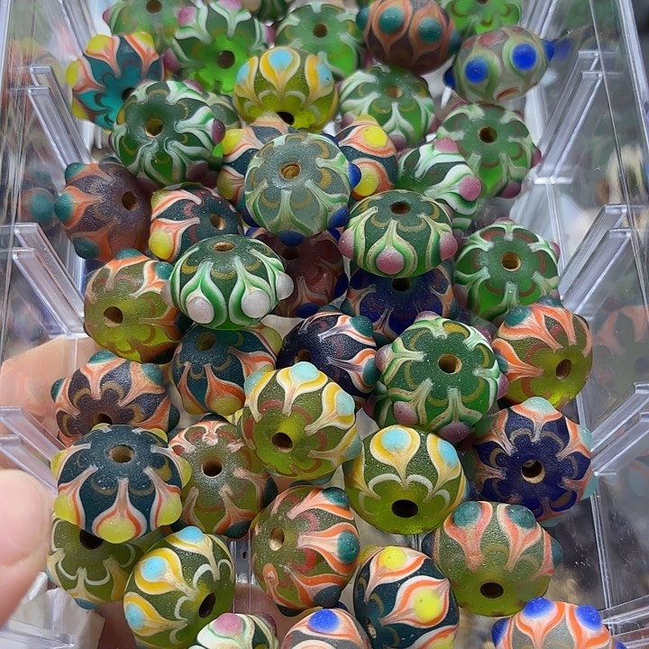 琉璃颈饰琉璃琉璃