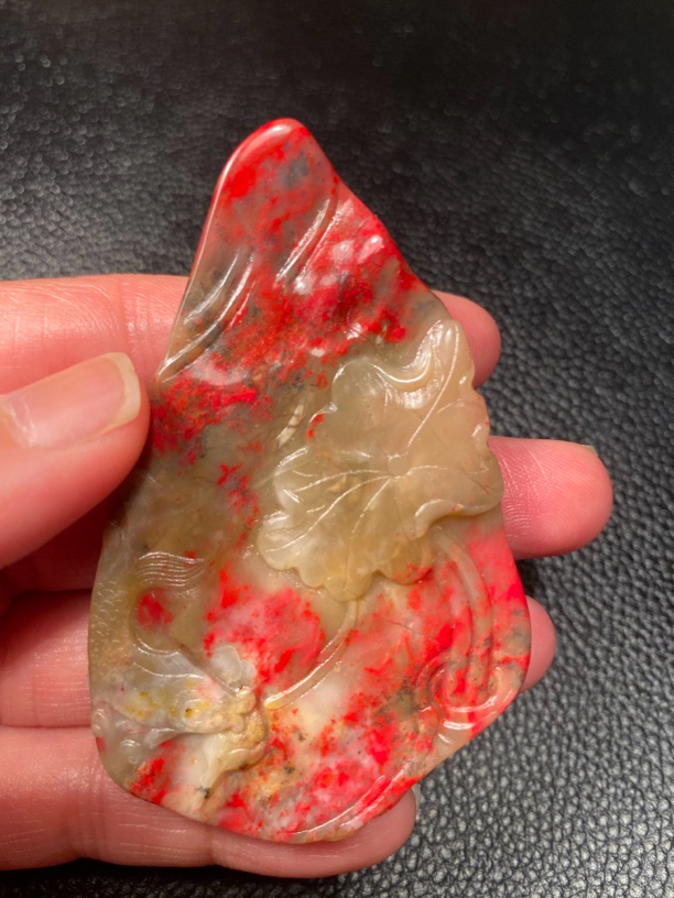 昌化鸡血石精品挂件