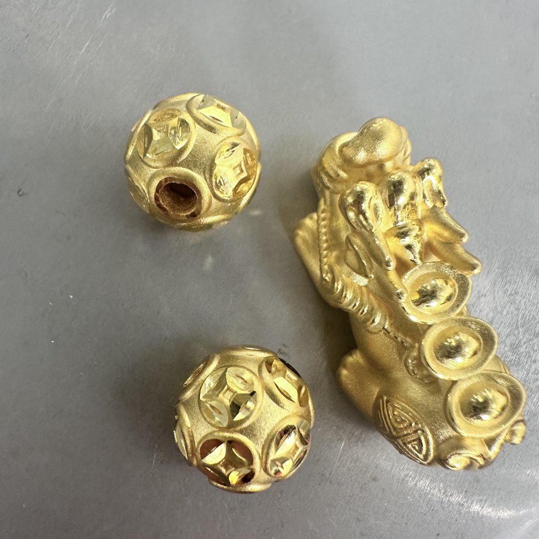 4.99克足金999貔貅转运珠