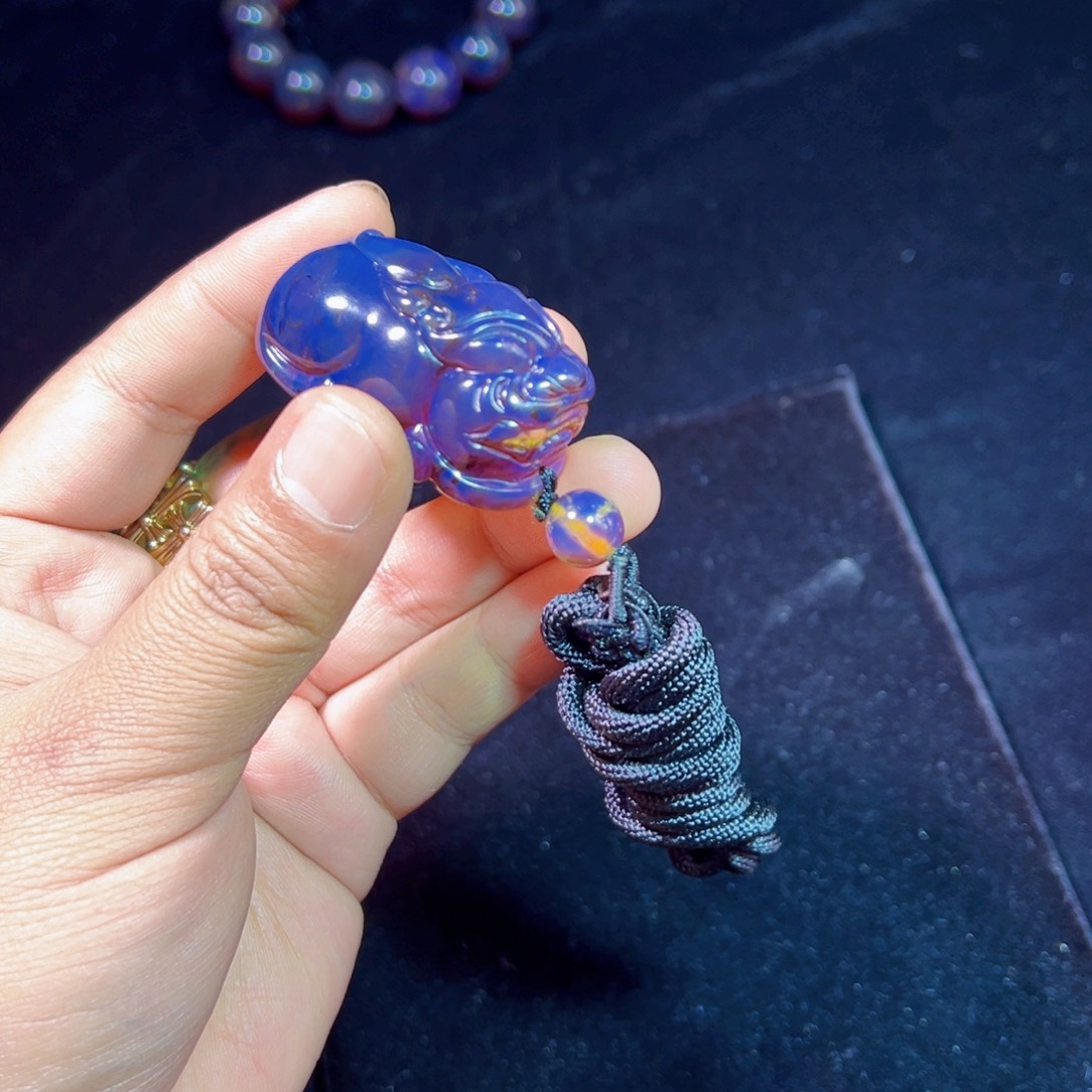 琥珀裸石未镶嵌琥珀