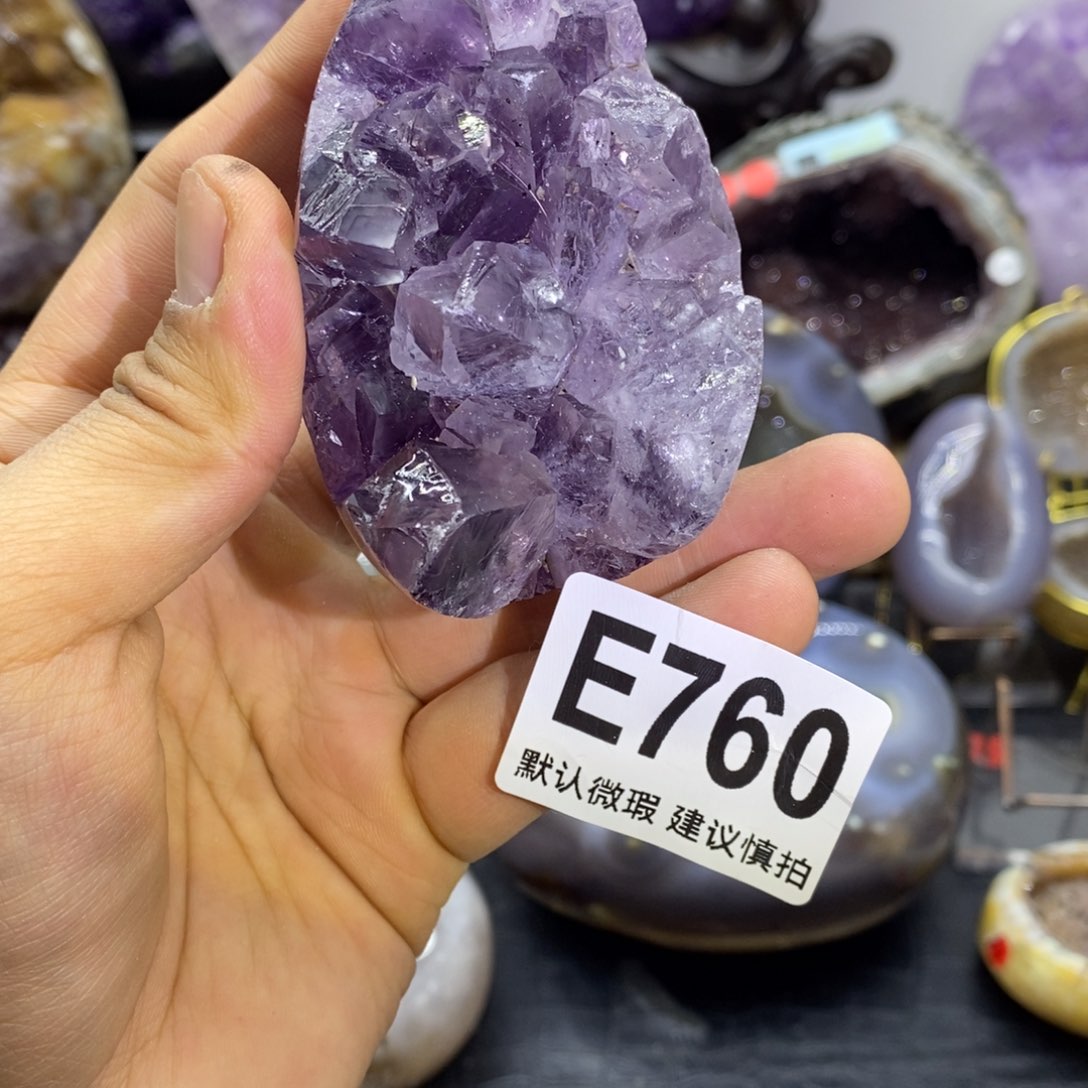 未镶嵌水晶大型摆件（非配饰）