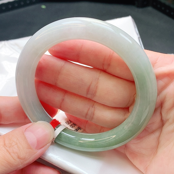 翡翠手镯未镶嵌圆条58