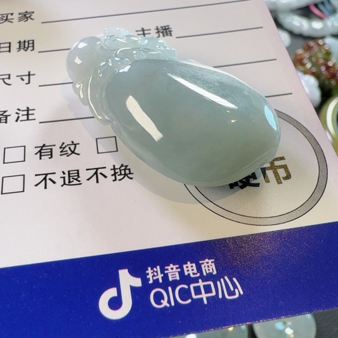 翡翠颈饰未镶嵌高**?颈饰