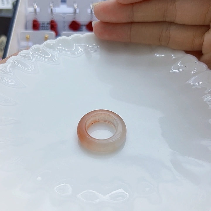 南红玛瑙珠宝展南红冰飘戒指8-9码未镶嵌