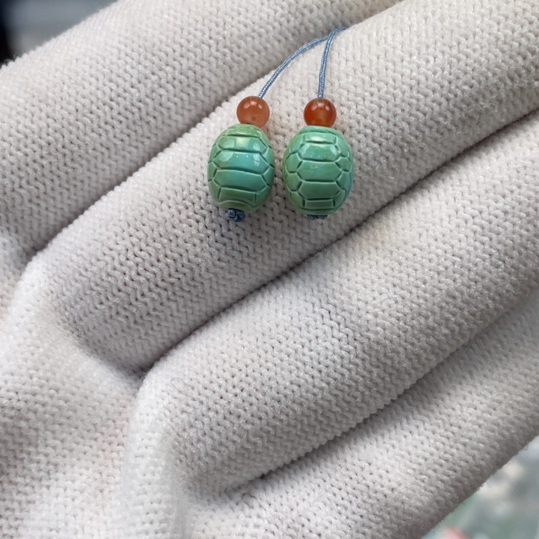 绿松石未镶嵌挂件