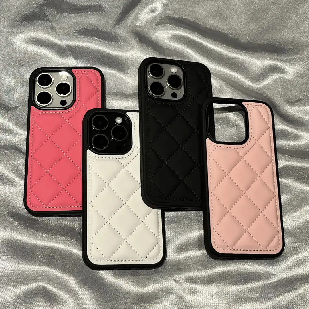 小香风白色羽绒服适用iPhone16/15promax手机壳菱形皮14全包13套