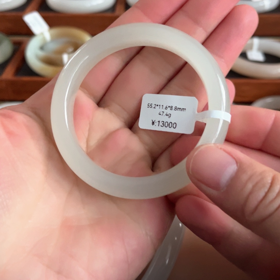 和田玉手镯未镶嵌慢*