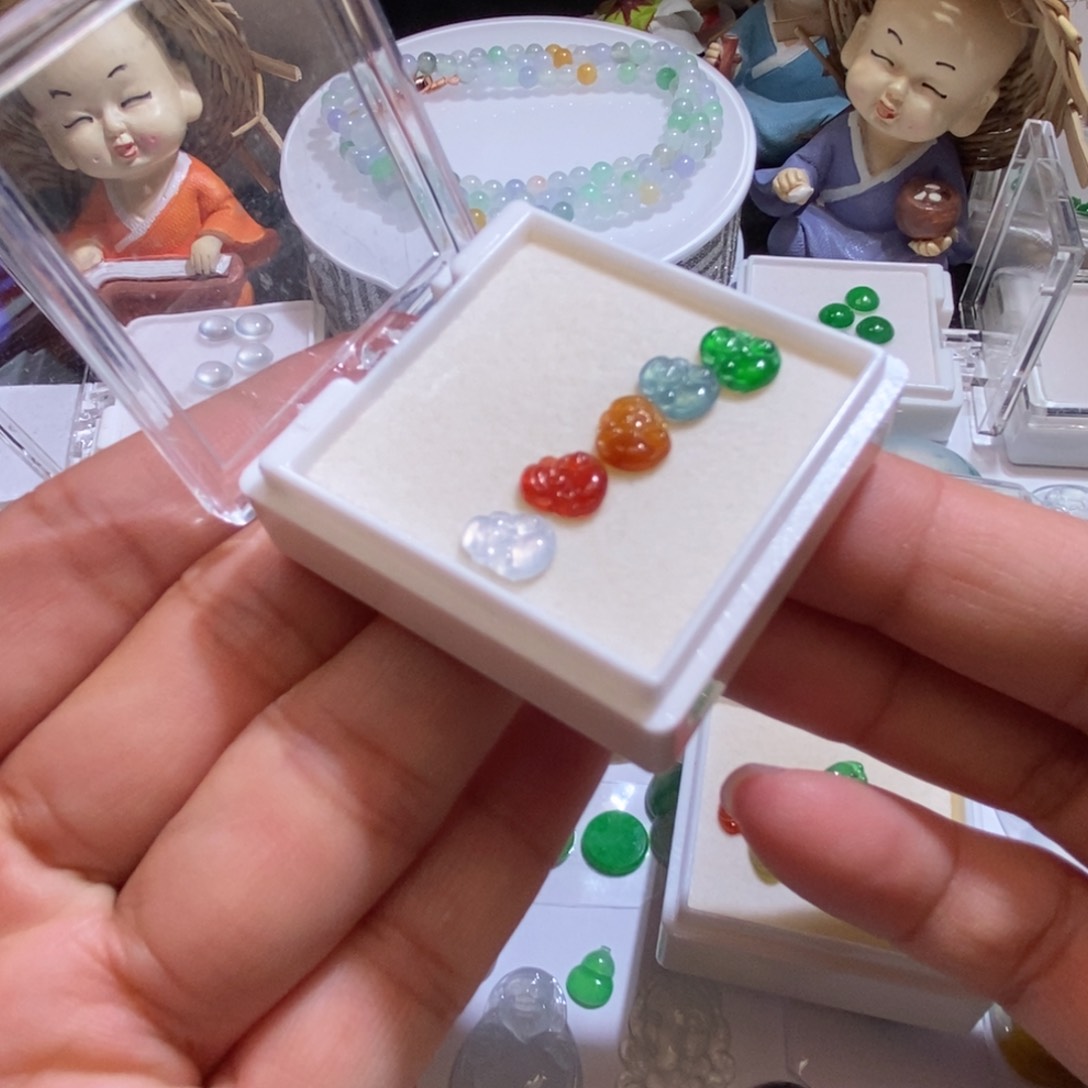 未镶嵌定制翡翠翡翠