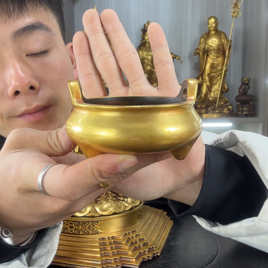 虚***渺的造型和造型都很精美