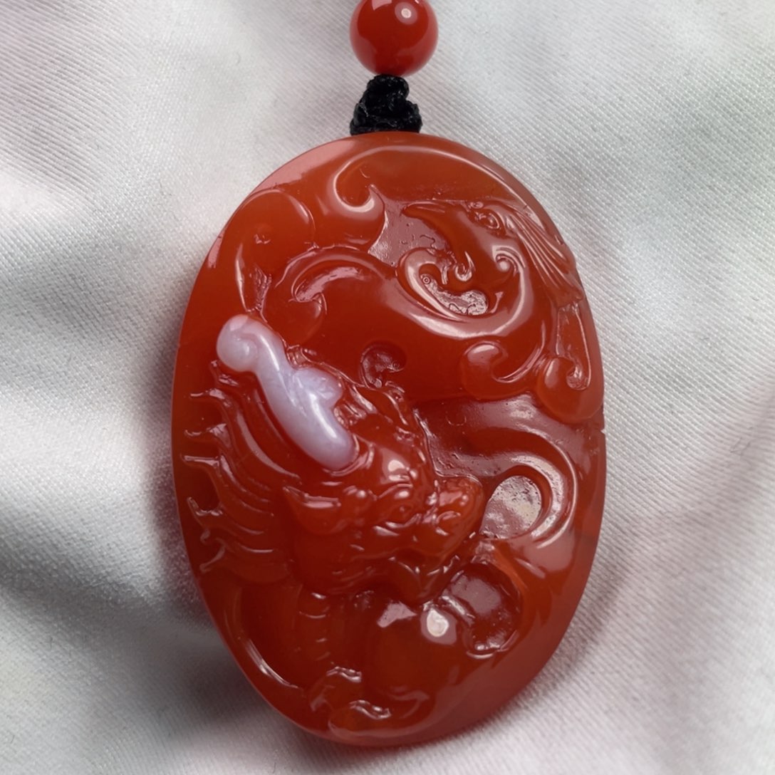 南红玛瑙未镶嵌原矿保山南红龙凤牌