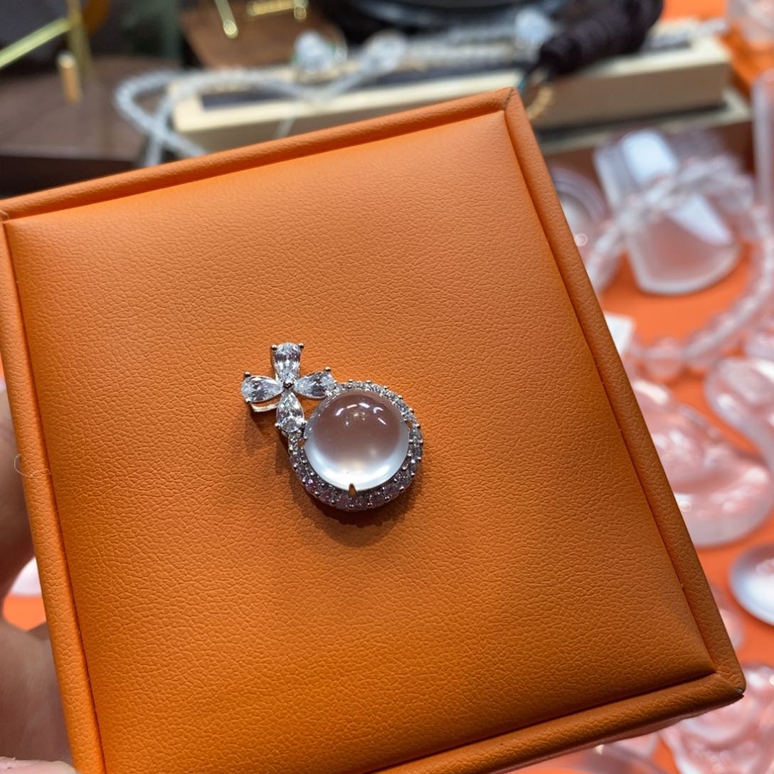 石英质玉吊坠银S925镶嵌