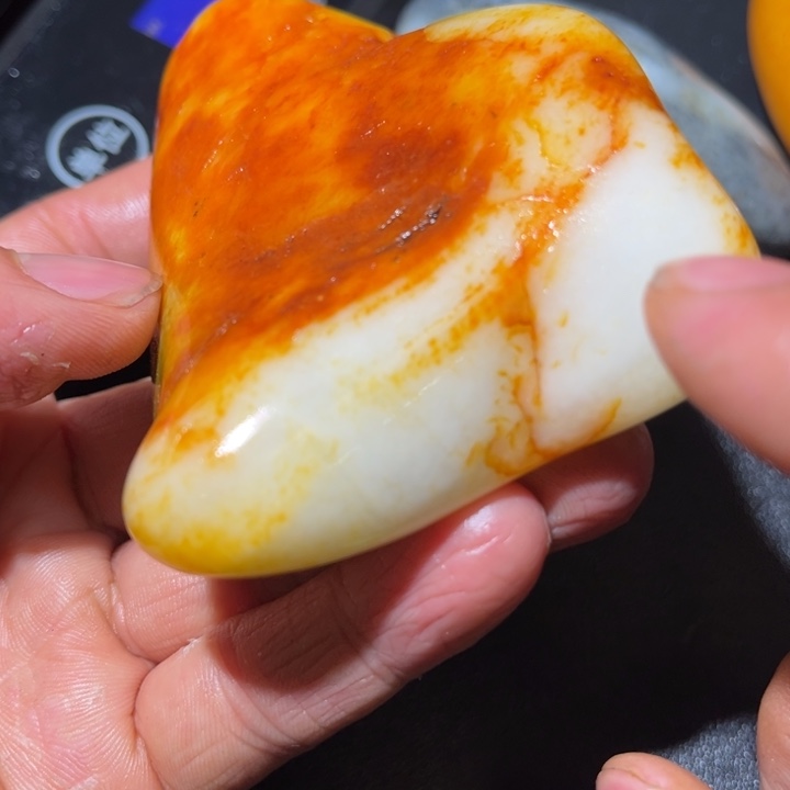 和田玉未镶嵌珠宝奇石