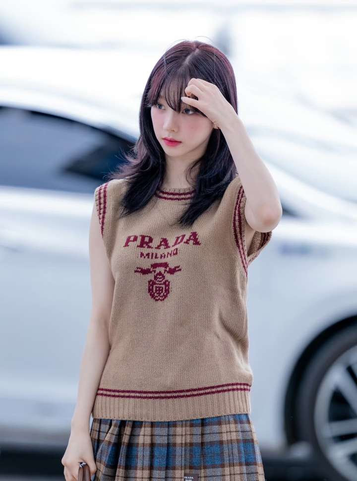 全新未使用 Prada/普拉达 山羊绒马甲背心24新款 36码#4002