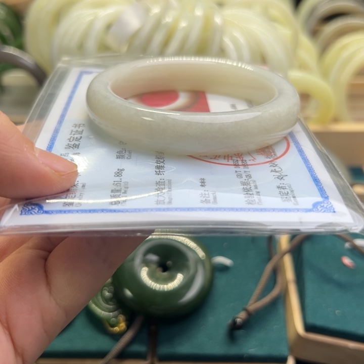 和田玉手镯未镶嵌57圈围10292