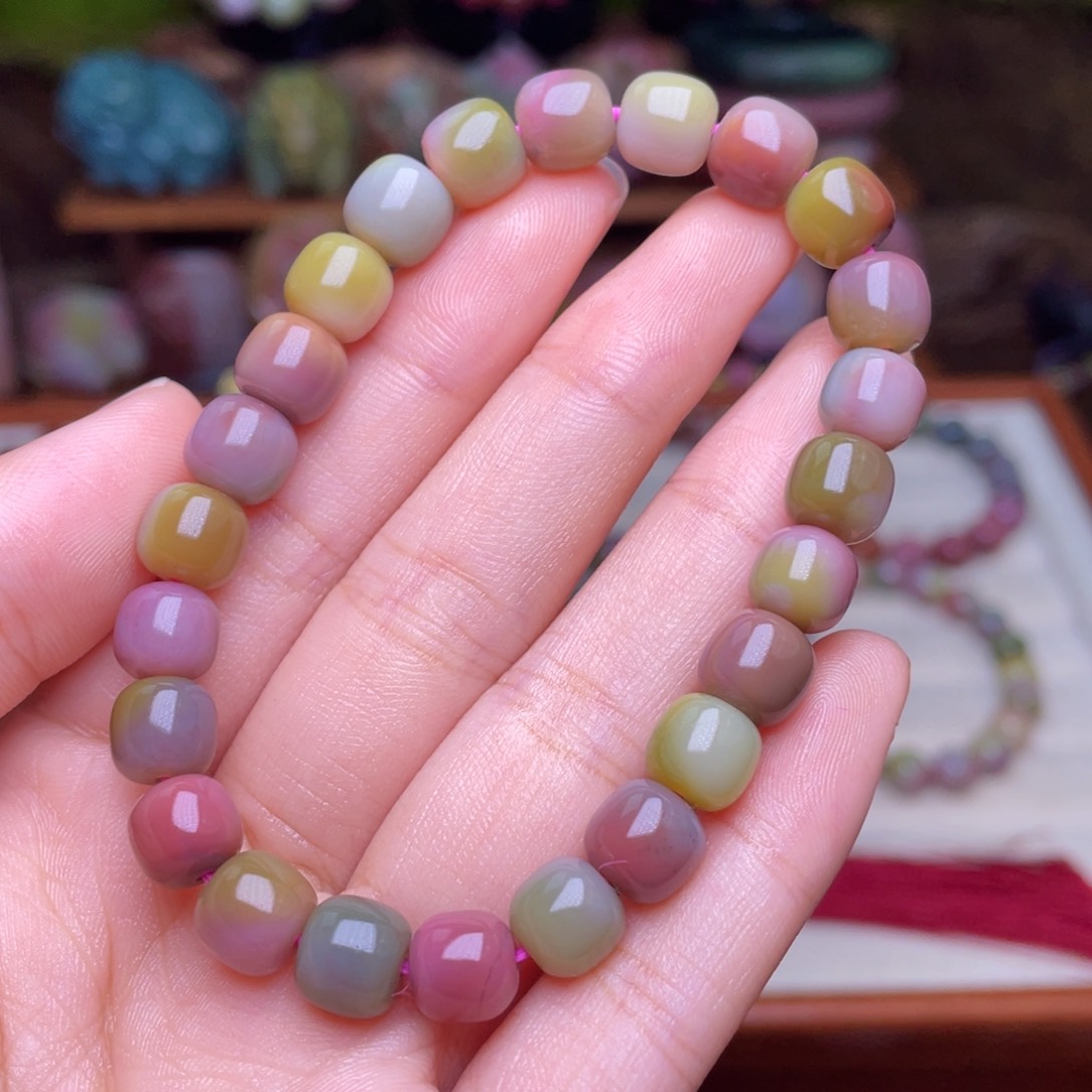 玛瑙/玉髓珠宝半成品未镶嵌盐源玛瑙炫彩俏色老型手串