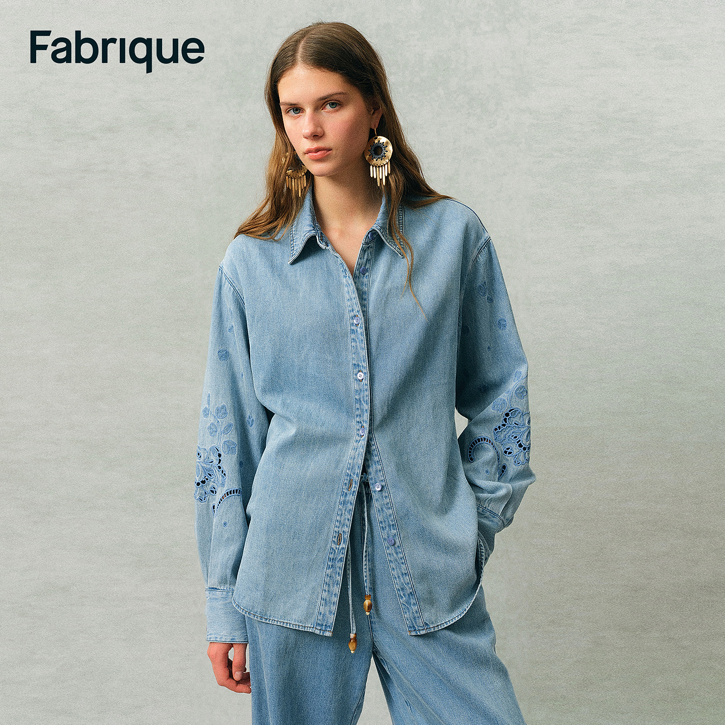 Fabrique Vinetta 早春新品水洗浅蓝花卉刺绣棉麻休闲牛仔衬衫