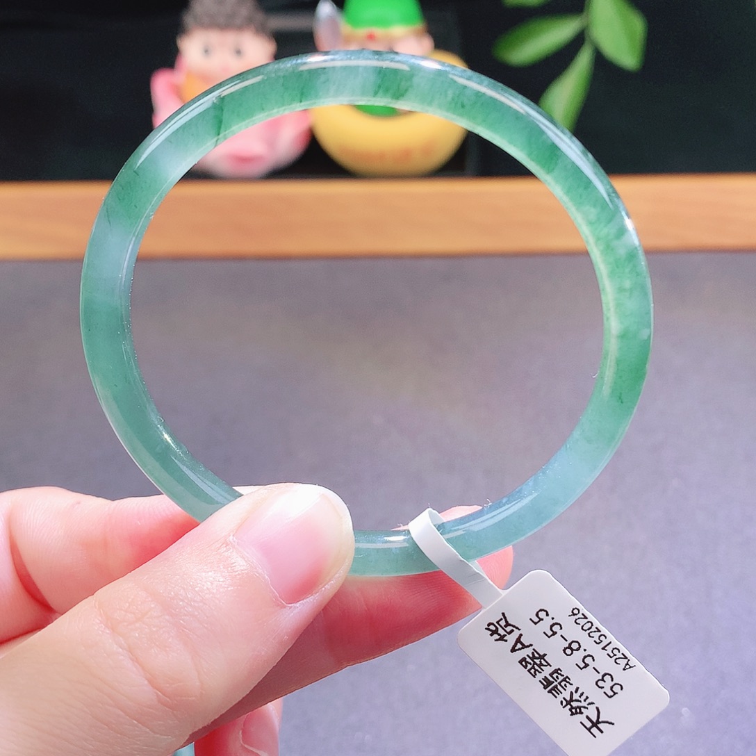 翡翠未镶嵌手镯天然翡翠