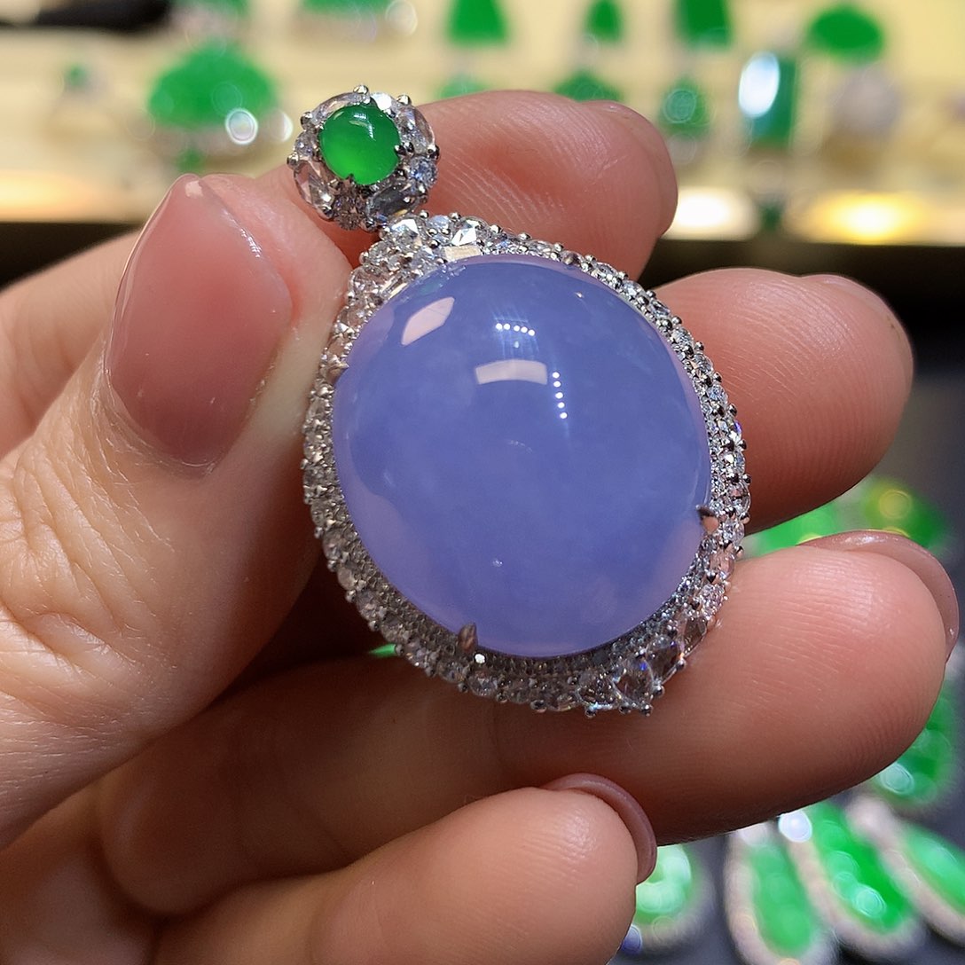 翡翠吊坠(不含链)18K金镶嵌