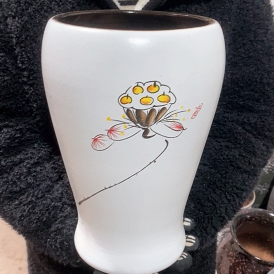 紫砂花盆口17高32，白贴花